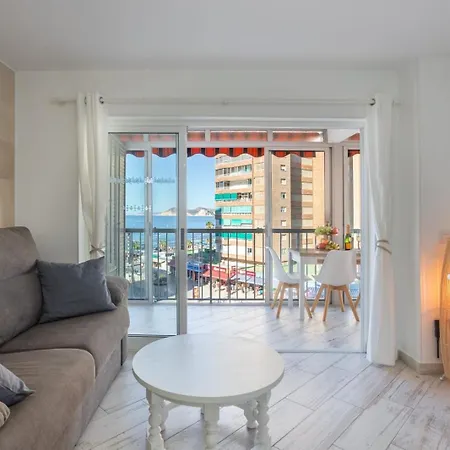 4b On The * Benidorm